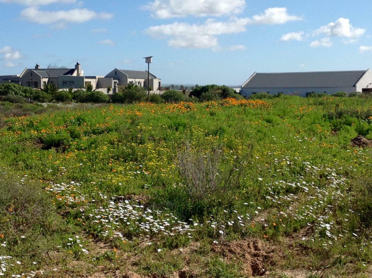 Camelot Cottages Langebaan Exterior photo